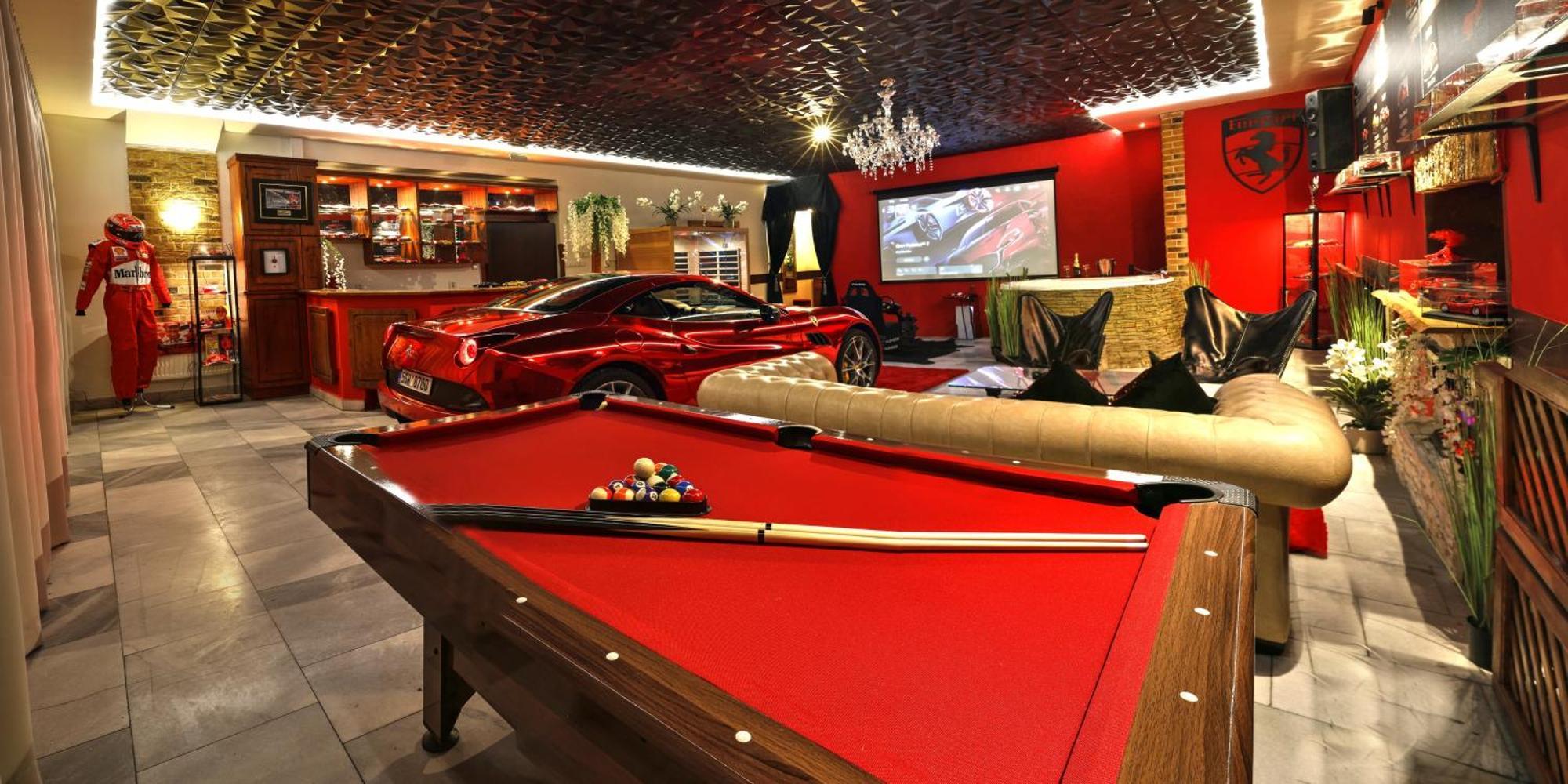 Ferrari Wellness Apartman Пардубице Экстерьер фото